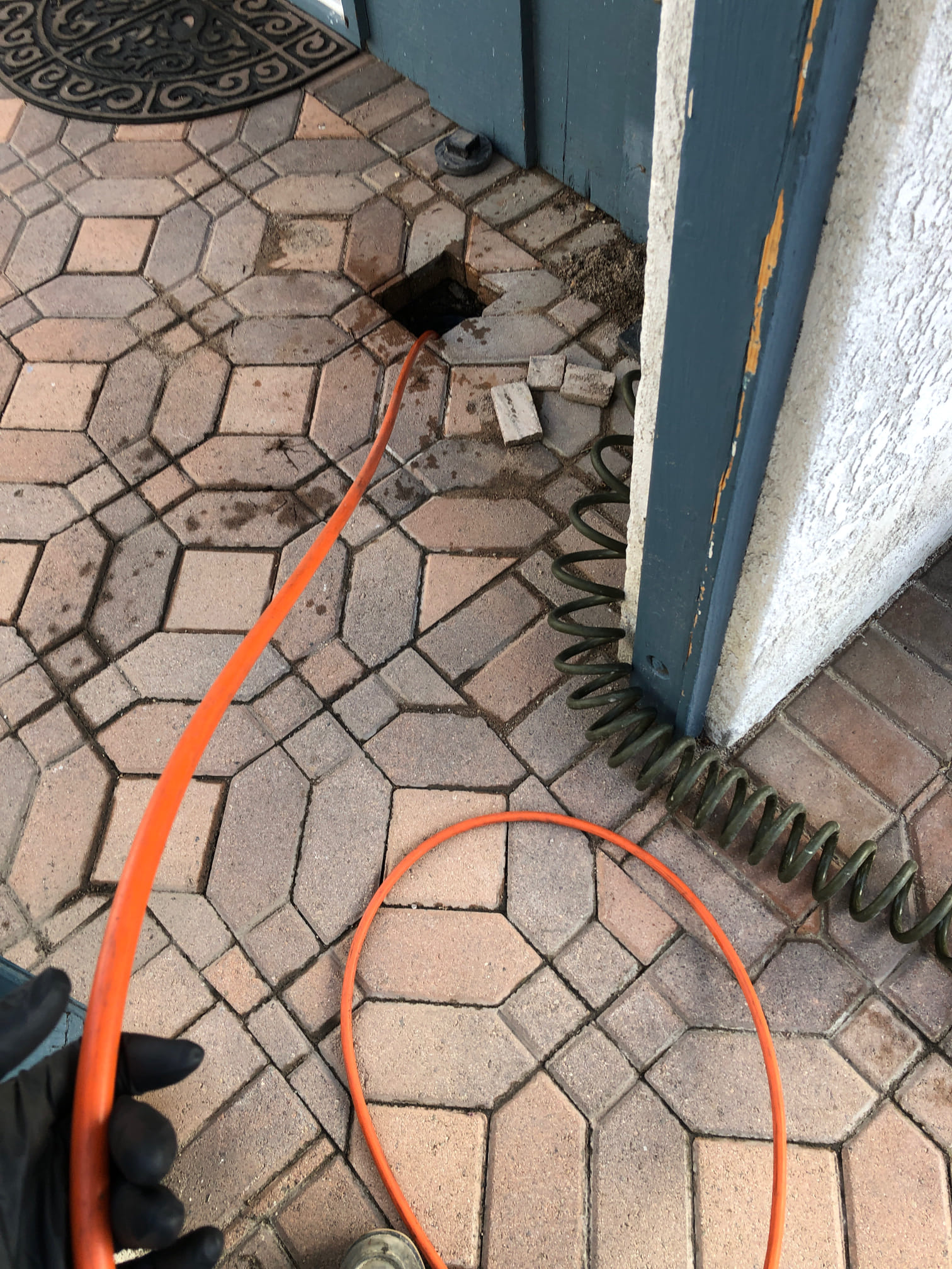 The Drain Cleaning specialists   From clogged sinks to street jobs - We do it all! Proudly serving the Los Angeles, Orange County and San Diego areas.