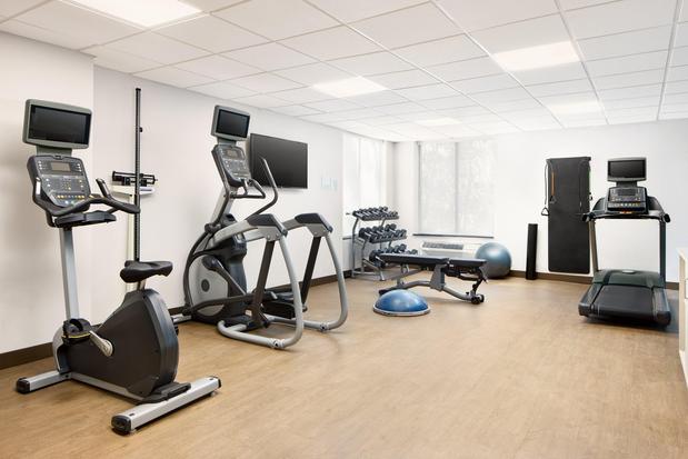 Images Holiday Inn Express & Suites Atlanta - Tucker Northlake by IHG