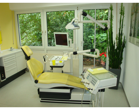 Zahnarztpraxis Dr.med.dent. Steffen Pfleger, St.-Mauritius-Str. 6 in Hirschaid