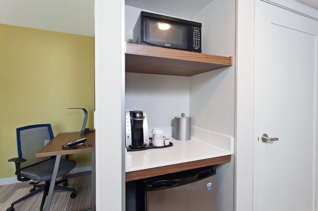 Images Holiday Inn Express & Suites Pasadena - Los Angeles by IHG
