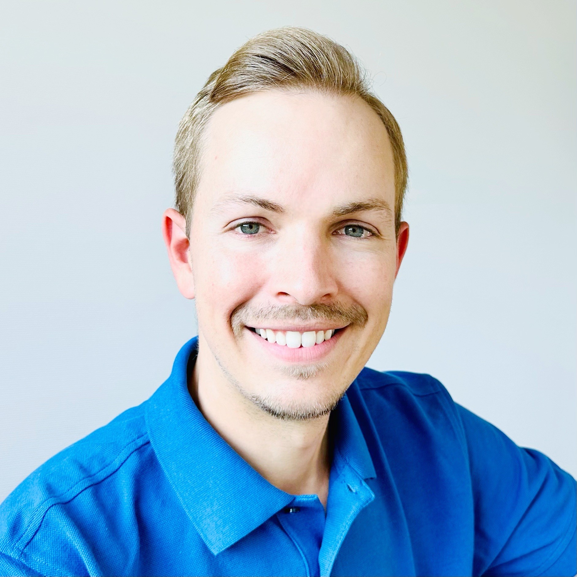 Zahnarztpraxis Dr. med. dent. Philippe Deggeller, Bachstrasse 38 in Schaffhausen