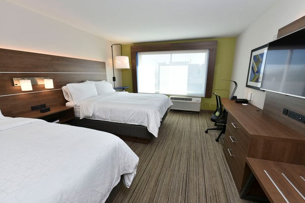 Images Holiday Inn Express & Suites Madisonville by IHG