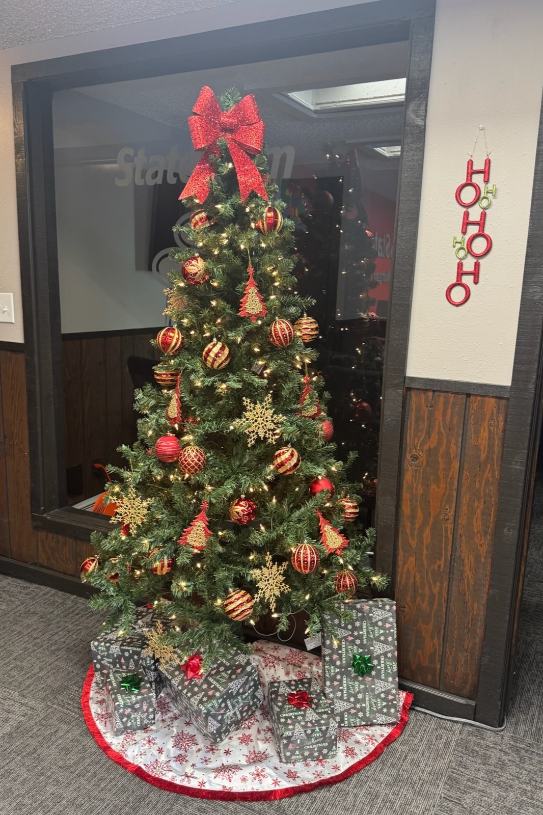 Happy Holidays from the Morgan Parker State Farm team!