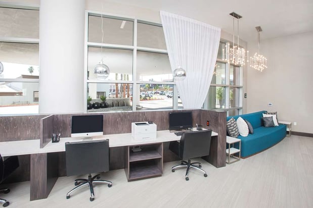 Images Hampton Inn & Suites LAX El Segundo