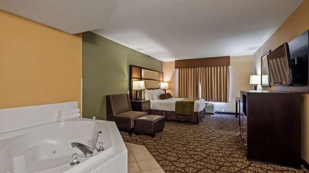 Images Best Western Plus Vancouver Mall Dr. Hotel & Suites