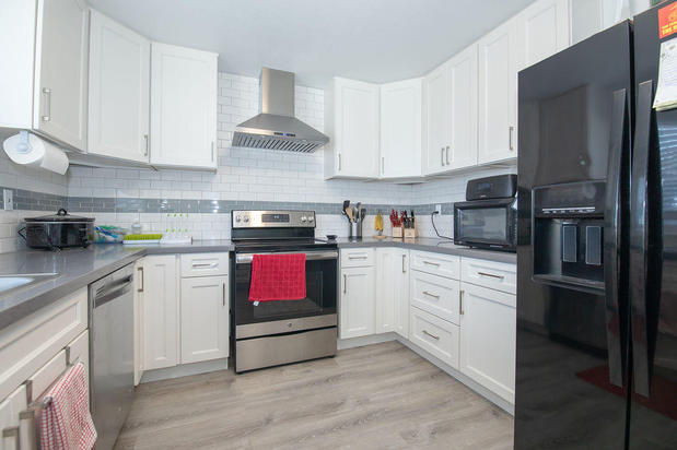 Images AnnMarie Barajas - REALTOR