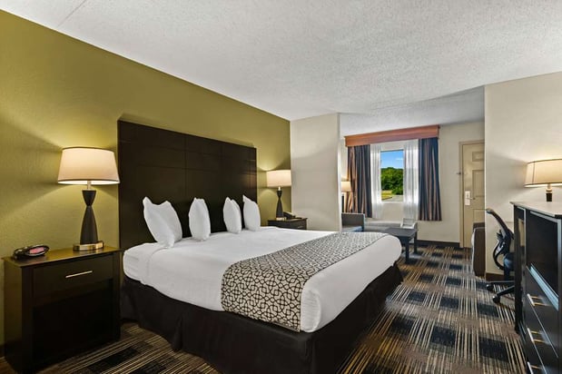 Images Best Western Windsor Suites