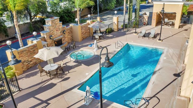 Images Hampton Inn & Suites Hemet