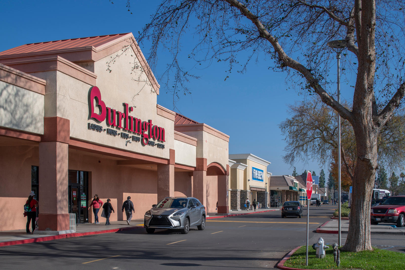 Burlington at Bakersfield Plaza Shopping Center