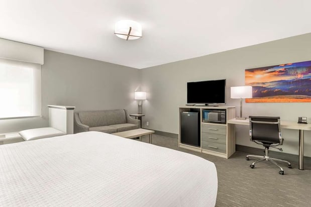 Images Best Western Plus Magnolia Inn & Suites