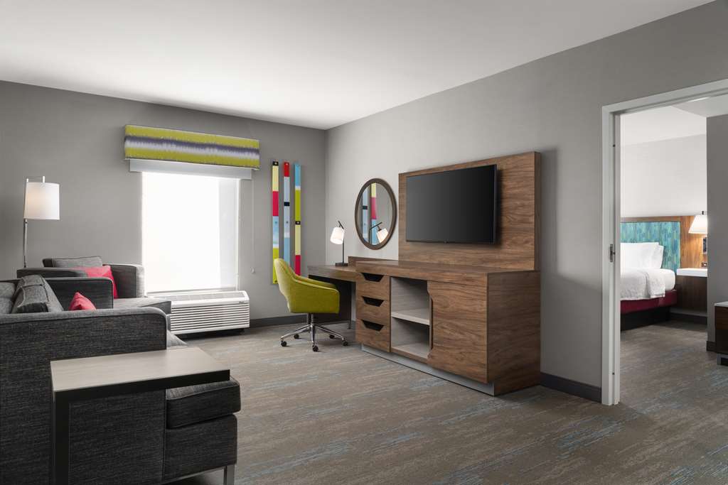 Guest room