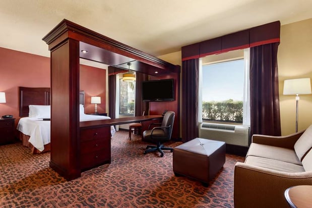 Images Hampton Inn & Suites Mission