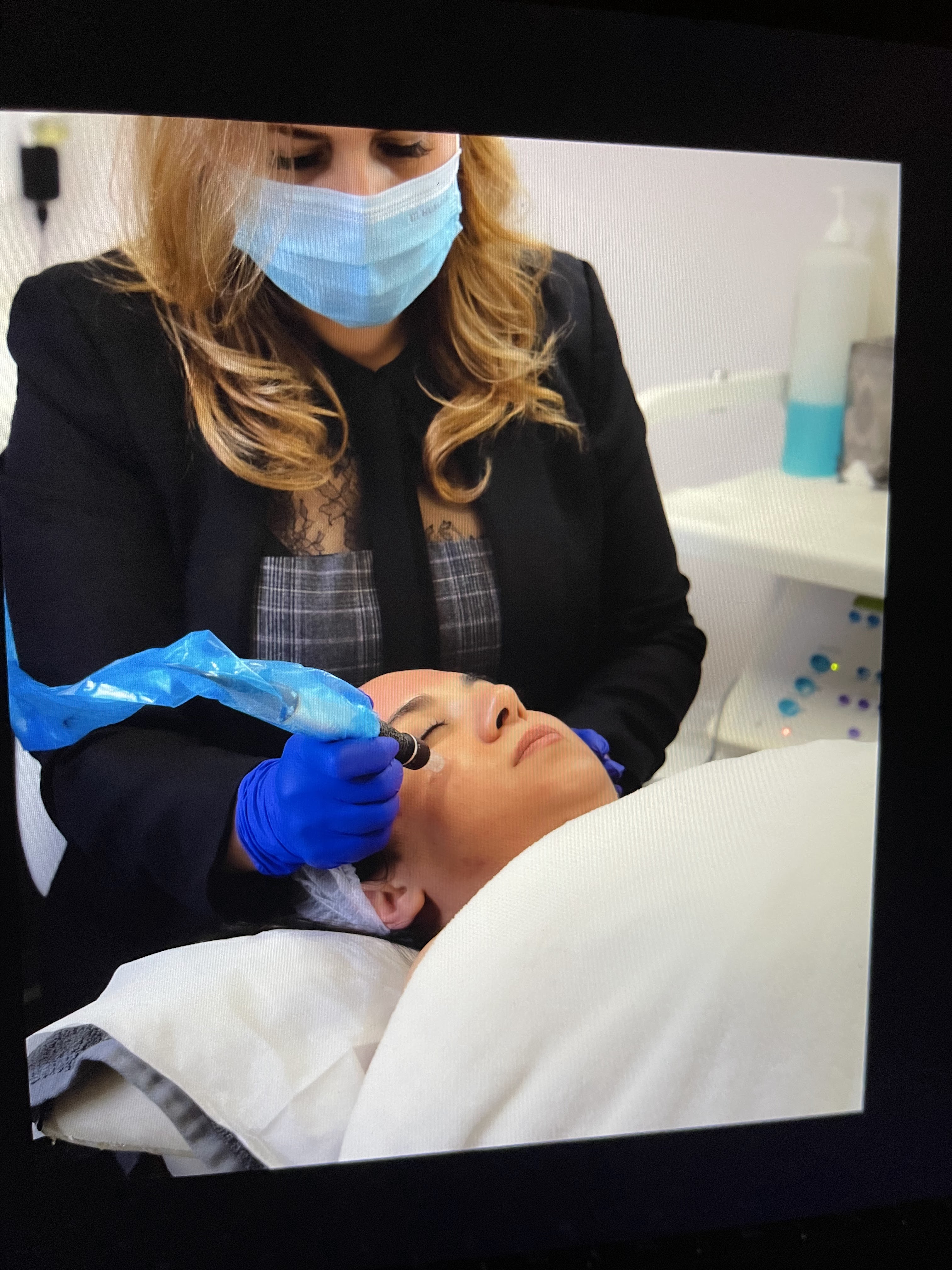 Images Clinique d'Esthétique Leila - Hydrafacial, Microblading, Épilation Laser Sainte-Foy