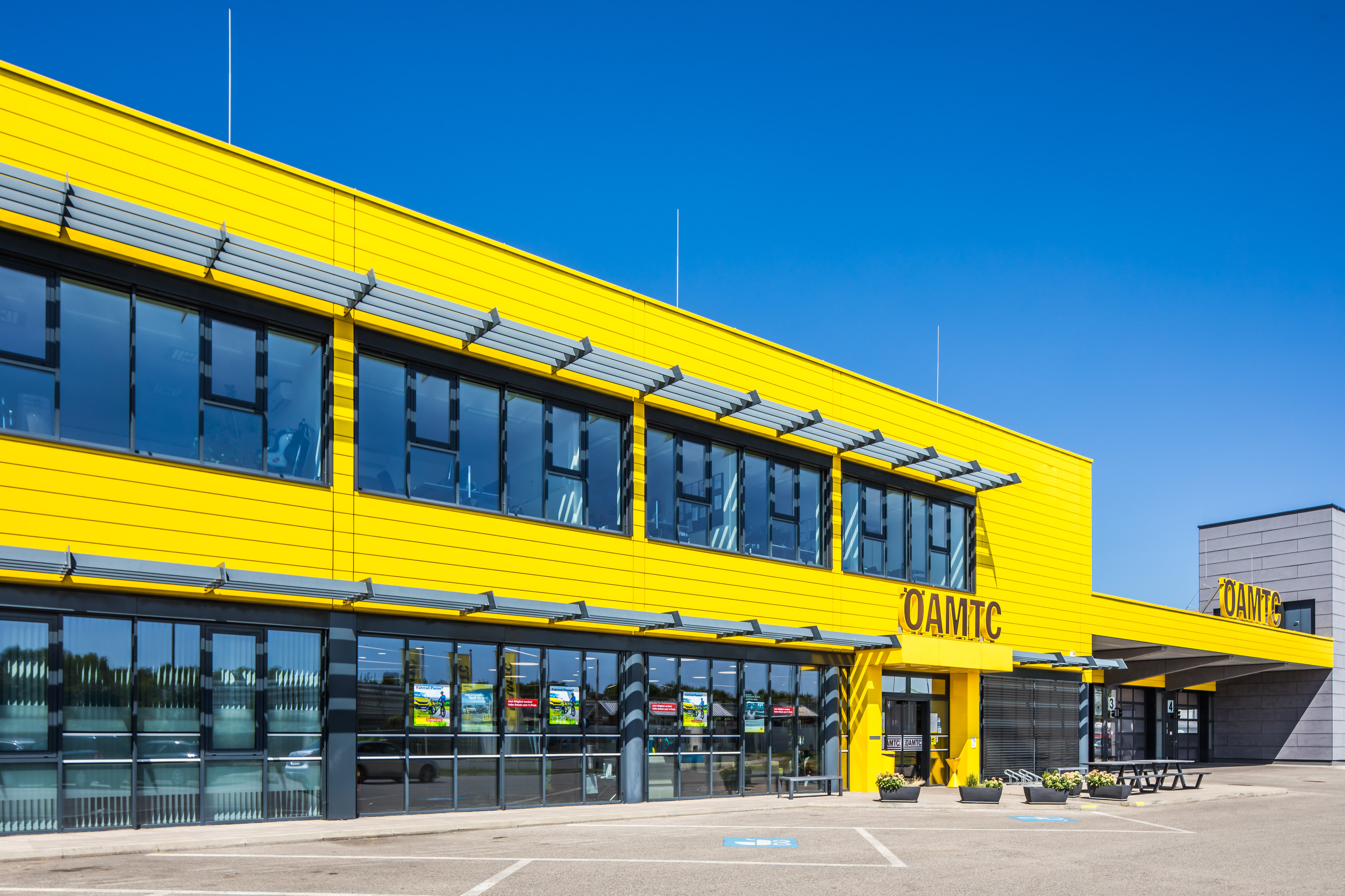 Bilder ÖAMTC Stützpunkt Donaustadt