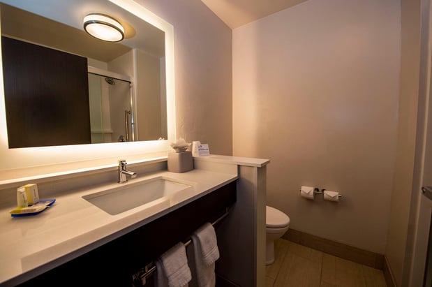 Images Holiday Inn Express & Suites Colorado Springs Afa Northgate by IHG