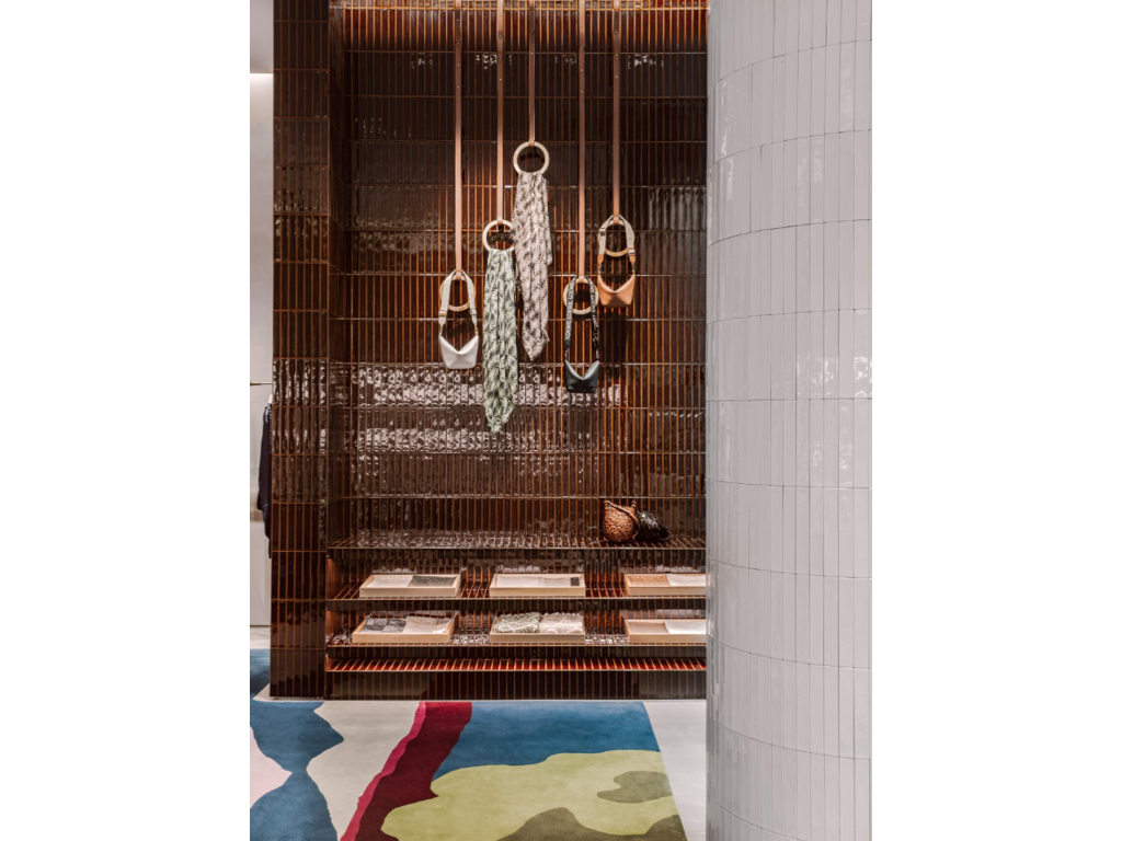 LOEWE - River Oaks District