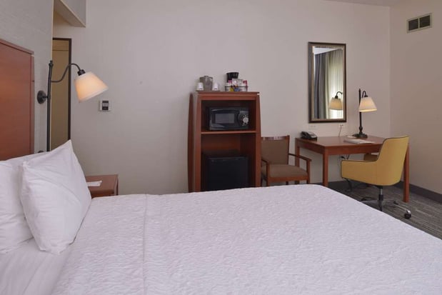 Images Hampton Inn & Suites Bakersfield North-Airport