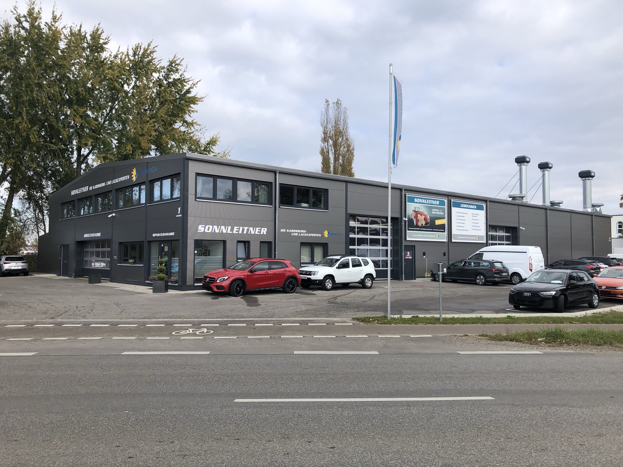 Bild 1 IDENTICA Sonnleitner / Karosserie & Lack GmbH in Thannhausen