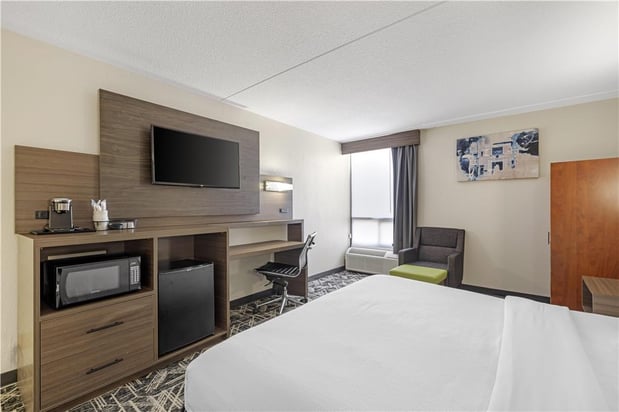 Images Best Western Plus York Hotel & Conference Center