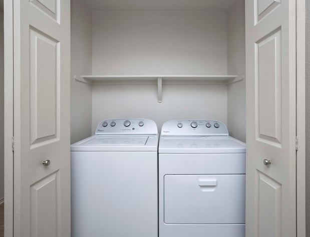 Images Camden Lakeway Apartments