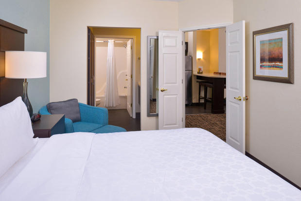 Images Staybridge Suites Indianapolis-Fishers, an IHG Hotel