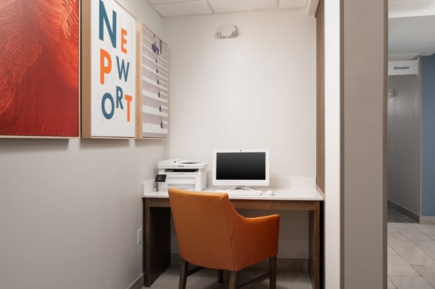 Images Holiday Inn Express & Suites Newport South by IHG