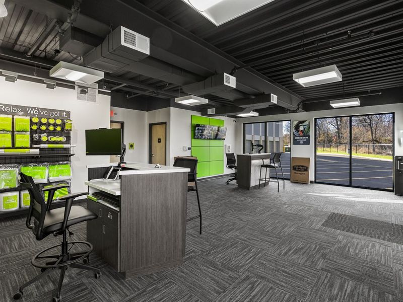 Images Extra Space Storage