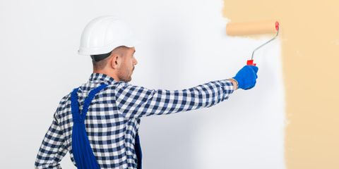 3 Benefits of Hiring Professional Painters During Winter