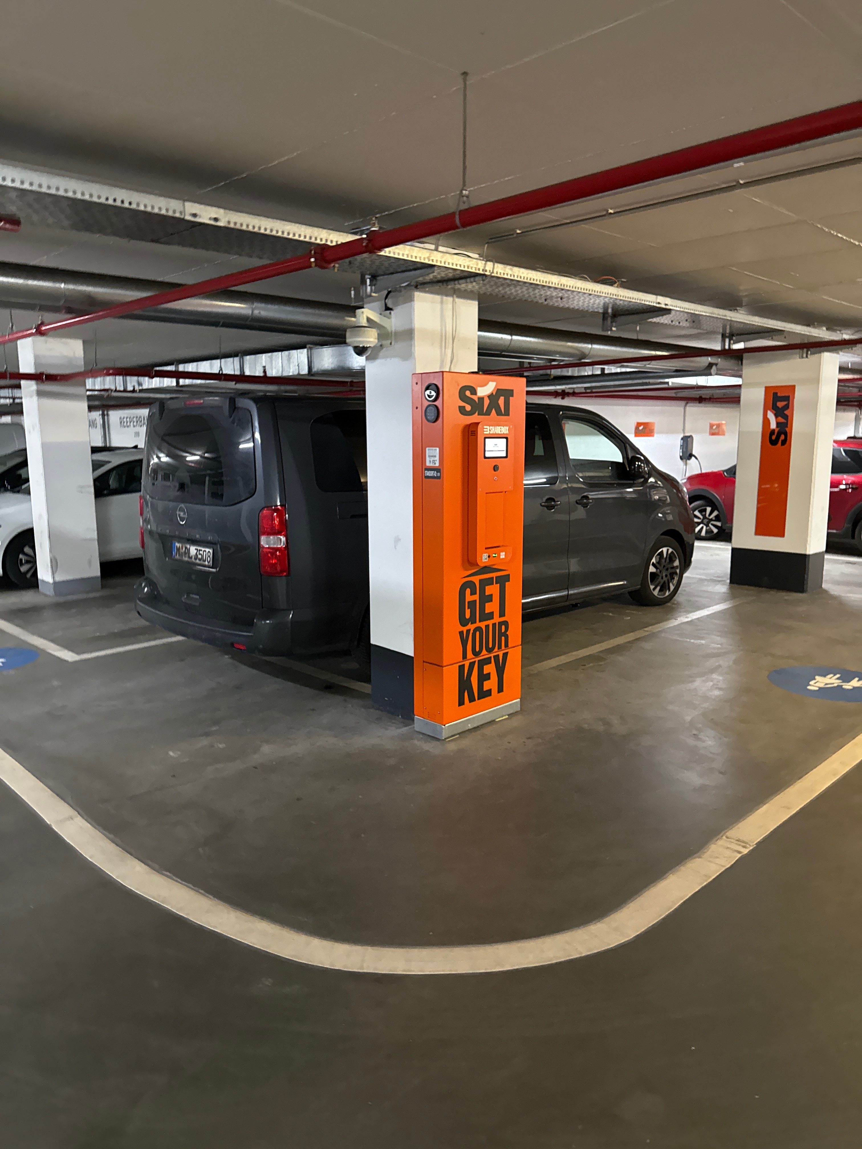 SIXT Autovermietung Hamburg Reeperbahn, Millerntorplatz 1 in Hamburg