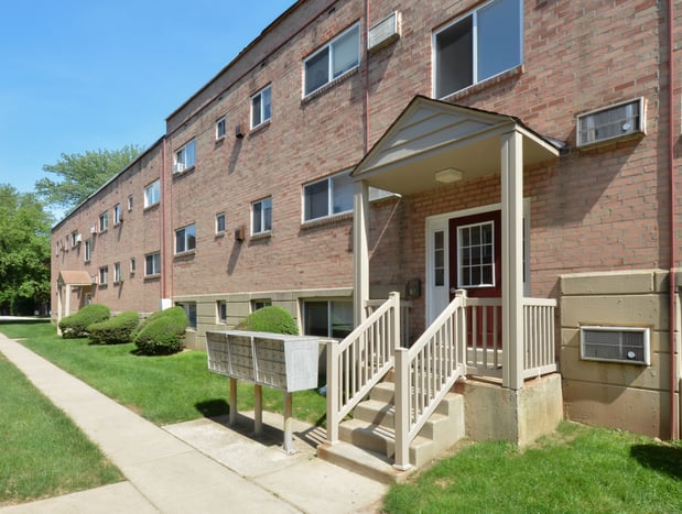 Images Woodview Apartments
