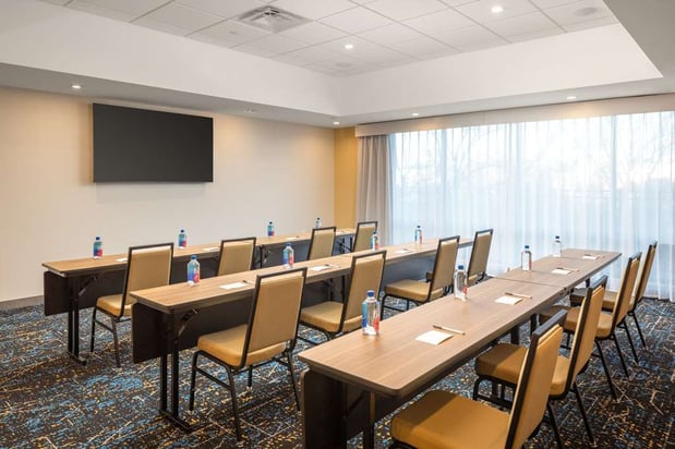 Images Hampton Inn and Suites by Hilton Cottonwood