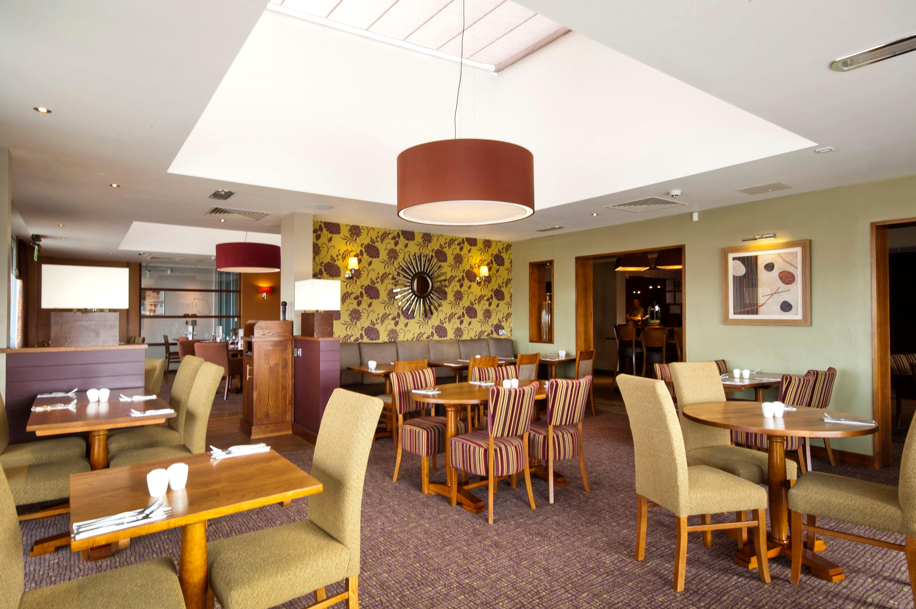 Thyme restaurant Premier Inn Edinburgh Airport (M9, Jct1) hotel Edinburgh 03333 219224