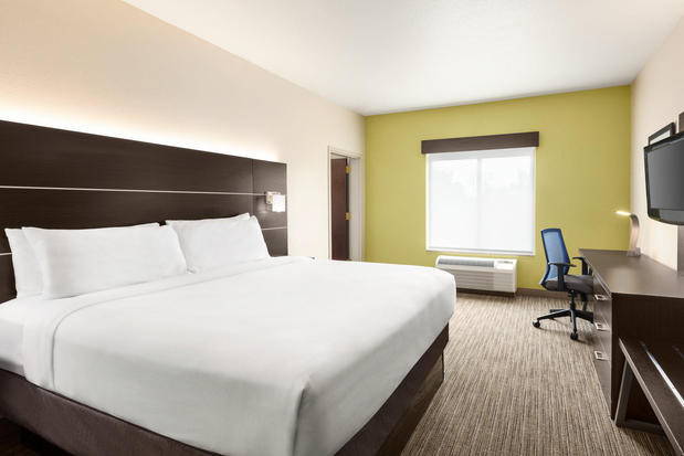 Images Holiday Inn Express & Suites San Antonio NW-Medical Area by IHG