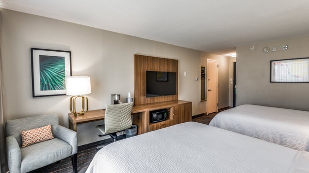 Images Holiday Inn Dallas Market Ctr Love Field by IHG