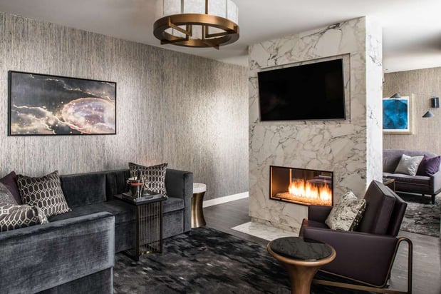 Images LondonHouse Chicago, Curio Collection by Hilton