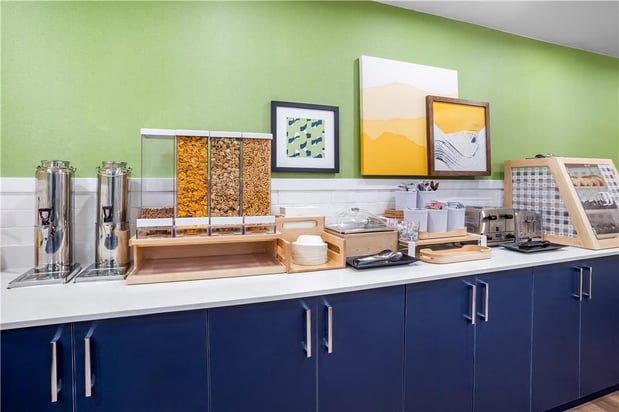 Images Spark by Hilton Kent Seattle