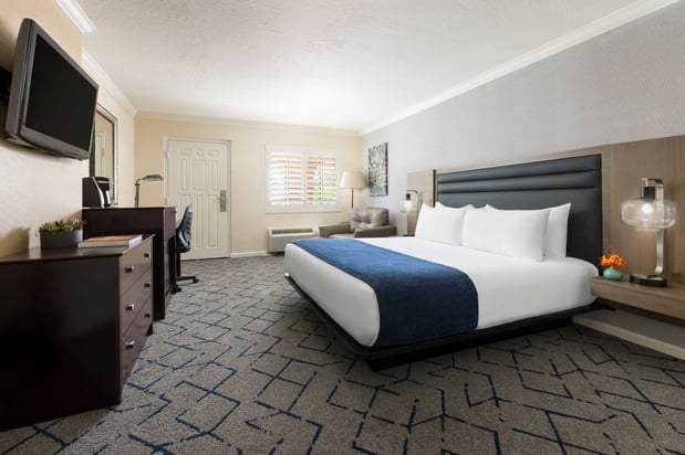 Images Scottsdale Plaza Resort