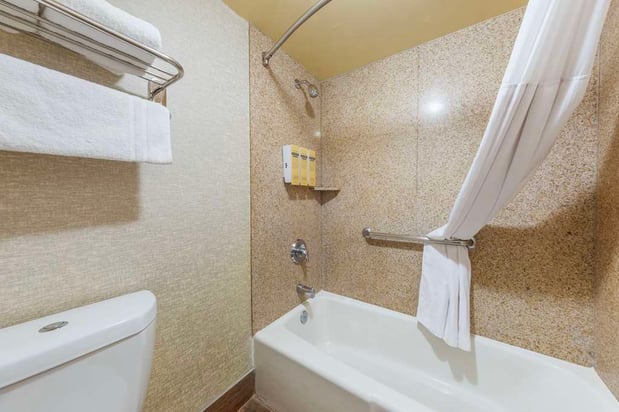 Images Best Western Plus Hill House