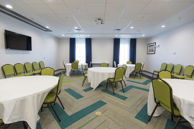 Images Hampton Inn & Suites Stroud