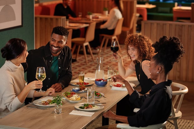 Images Holiday Inn Chicago – Midway Airport S by IHG