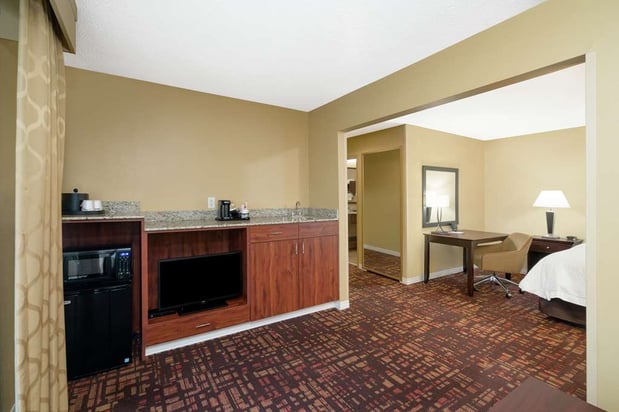 Images Hampton Inn Corydon