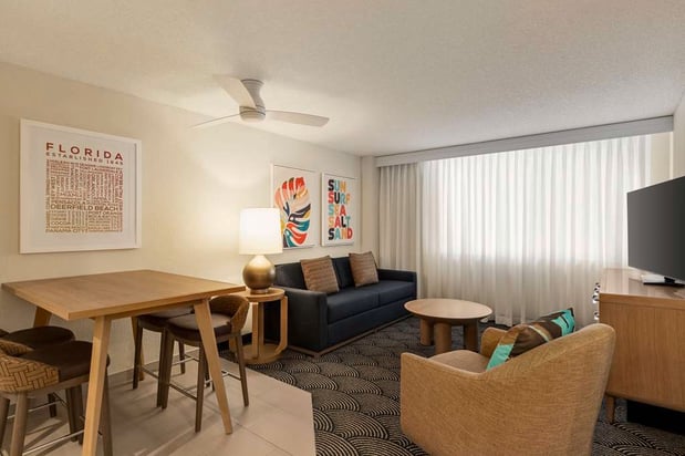 Images Embassy Suites by Hilton Deerfield Beach Resort & Spa