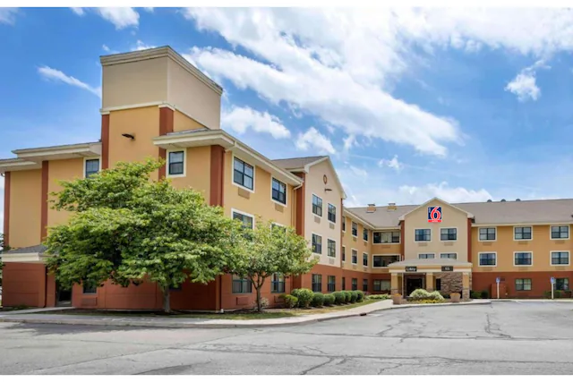 Studio 6 Extended Stay Fishkill Westage CenterA^ NY Image
