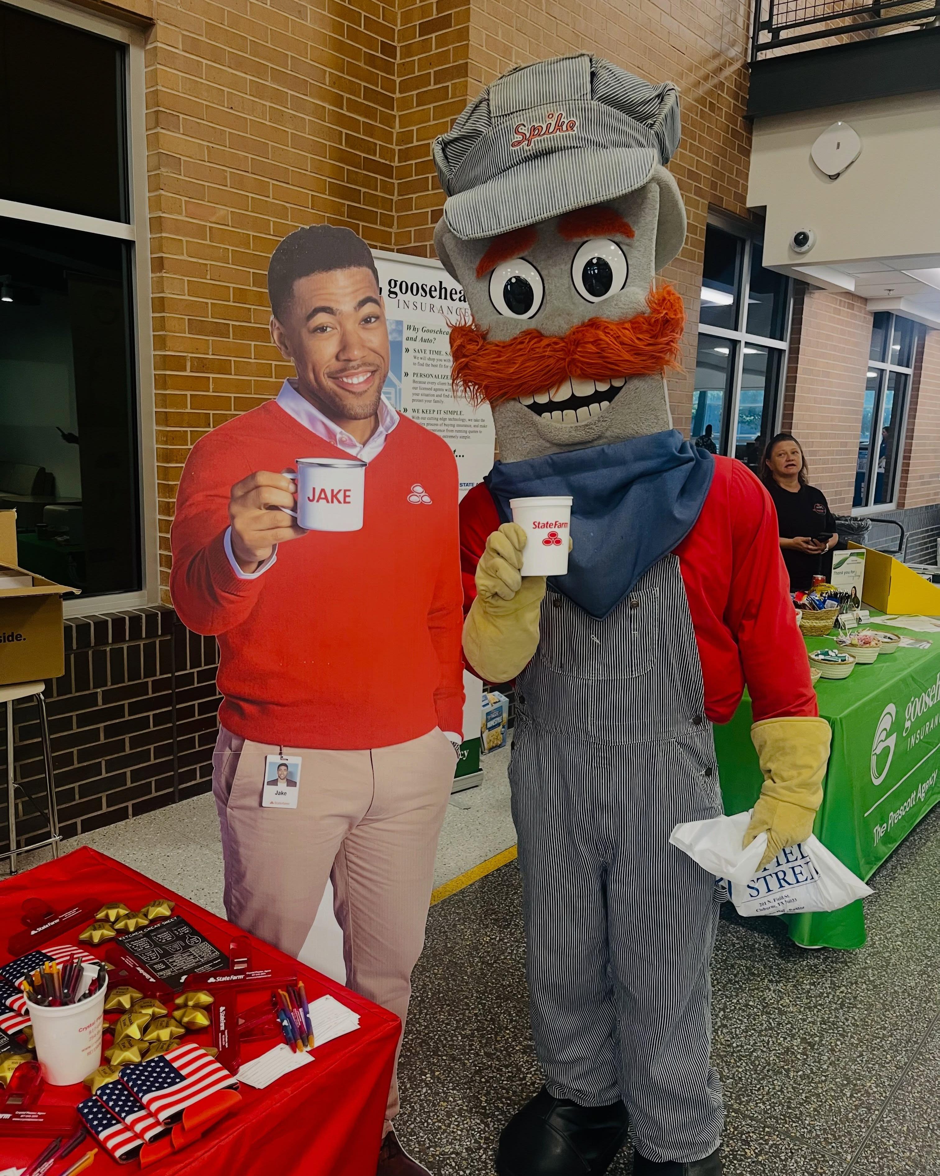 A fun day celebrating some amazing teachers! We enjoyed sharing goodies, prizes, and most importantly, saying thank you to those who give so much to their students and community. Wishing everyone a wonderful school year ahead!