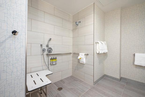 Images Holiday Inn Express & Suites San Jose – Silicon Valley by IHG