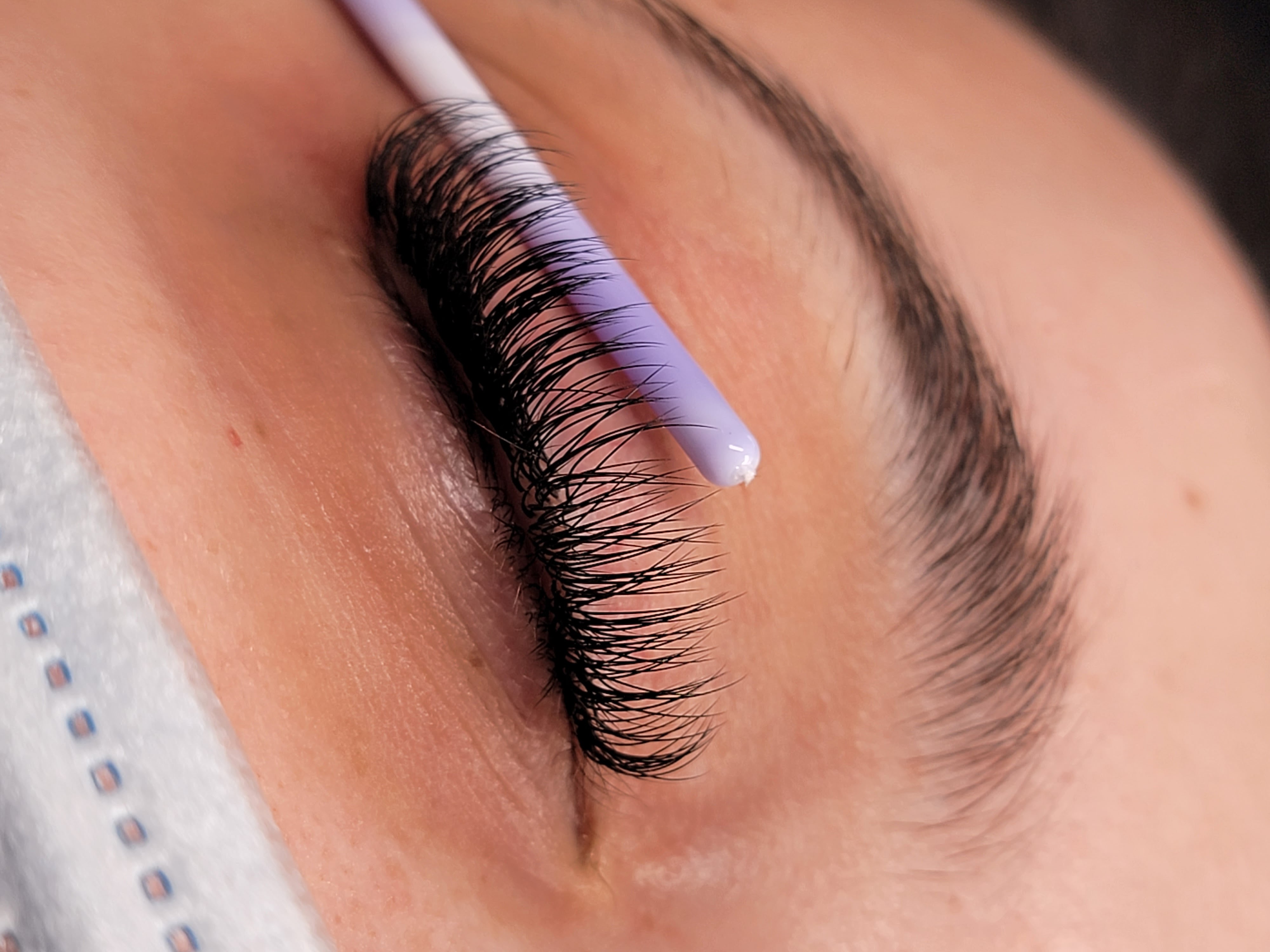 Images Lashista - Formation cils - Pose de cils - Produits de cils Longueuil