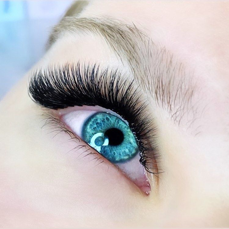 CraZy LasheS, Belvederegasse 29 in Wien