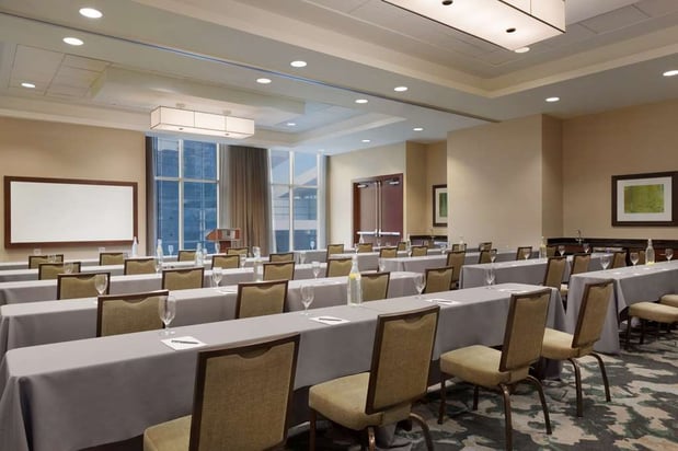 Images Embassy Suites by Hilton Denver Downtown Convention Center