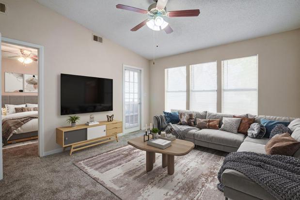Images Tuscany Pointe at Tampa Apartment Homes