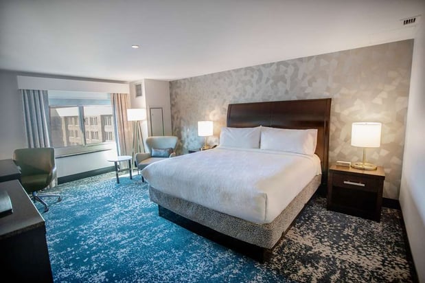 Images Hilton Garden Inn Bethesda Downtown